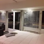 Azur شقة